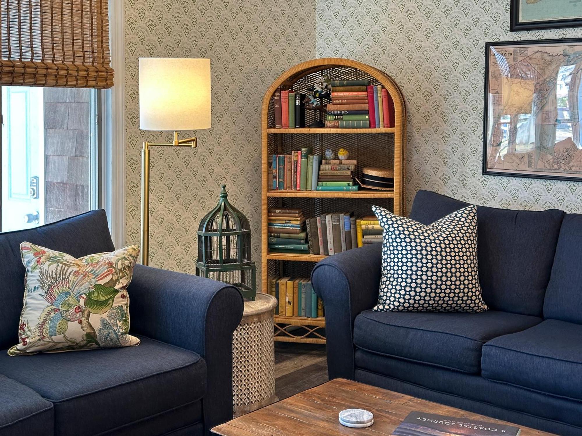 Cape Classic Design That Is Cozy, Elegant, And Inviting